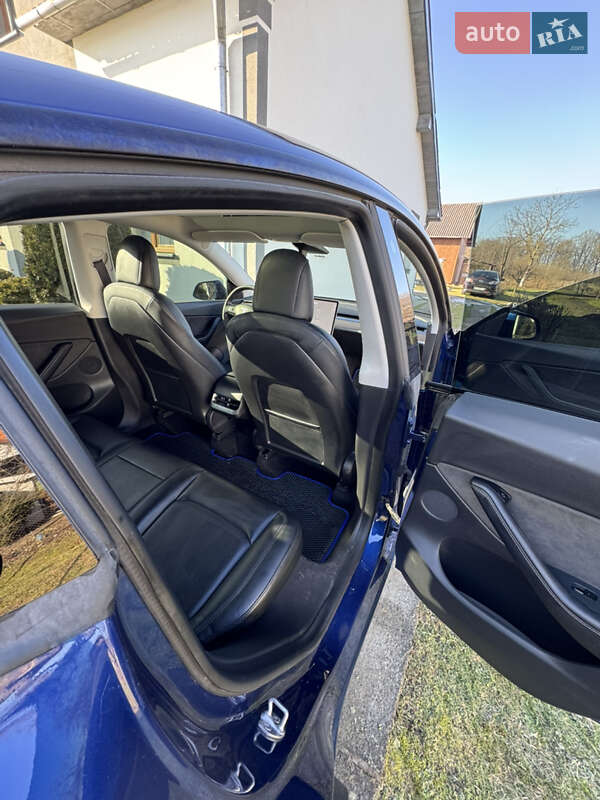 Внедорожник / Кроссовер Tesla Model Y 2021 в Моршине