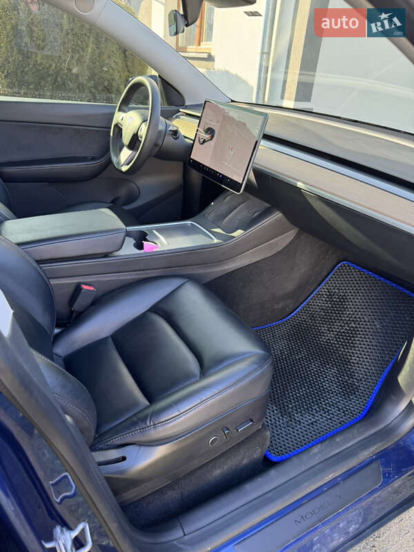 Внедорожник / Кроссовер Tesla Model Y 2021 в Моршине