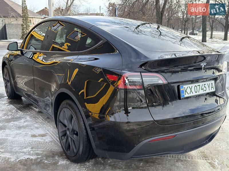 Позашляховик / Кросовер Tesla Model Y 2024 в Харкові