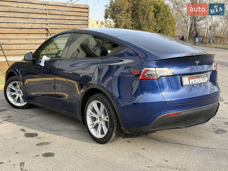 Позашляховик / Кросовер Tesla Model Y 2021 в Києві