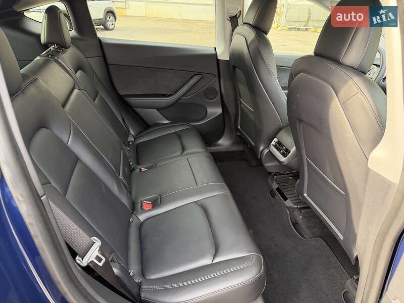 Позашляховик / Кросовер Tesla Model Y 2021 в Києві