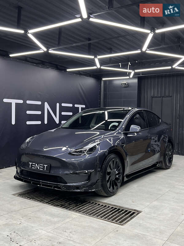 Внедорожник / Кроссовер Tesla Model Y 2022 в Киеве