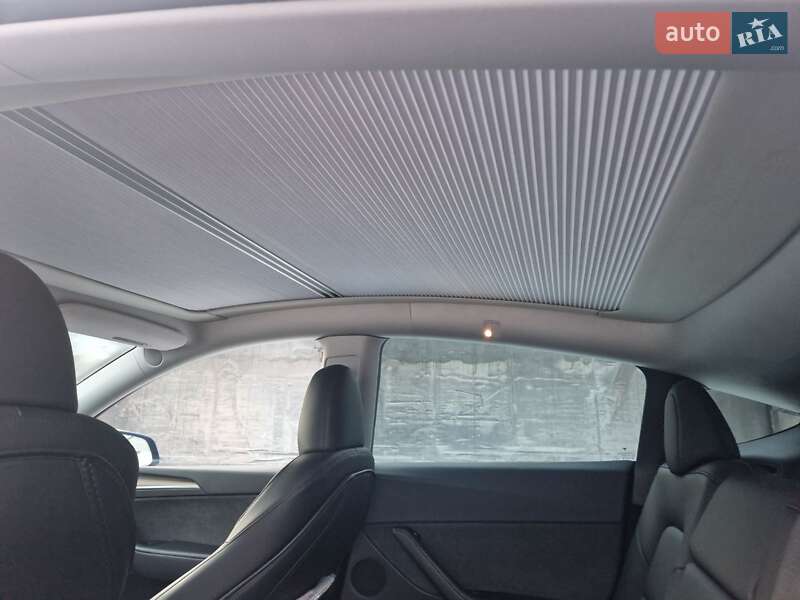 Позашляховик / Кросовер Tesla Model Y 2023 в Тернополі