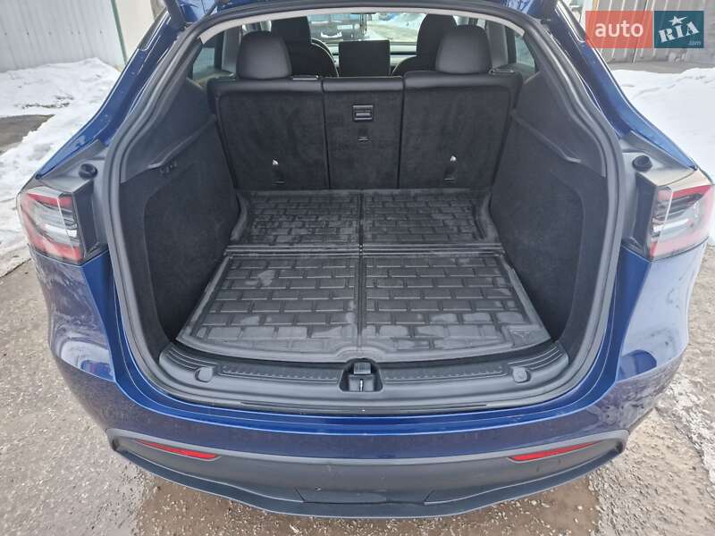 Позашляховик / Кросовер Tesla Model Y 2023 в Тернополі