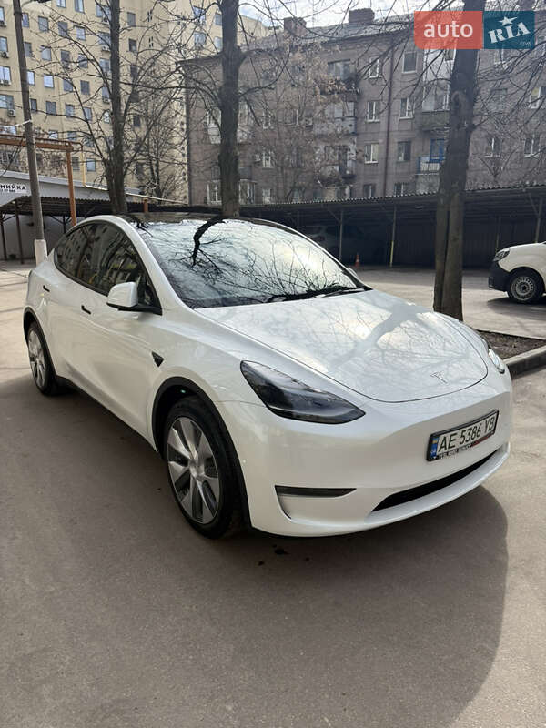 Позашляховик / Кросовер Tesla Model Y 2023 в Дніпрі