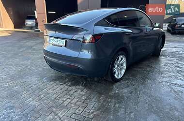 Внедорожник / Кроссовер Tesla Model Y 2023 в Чернигове