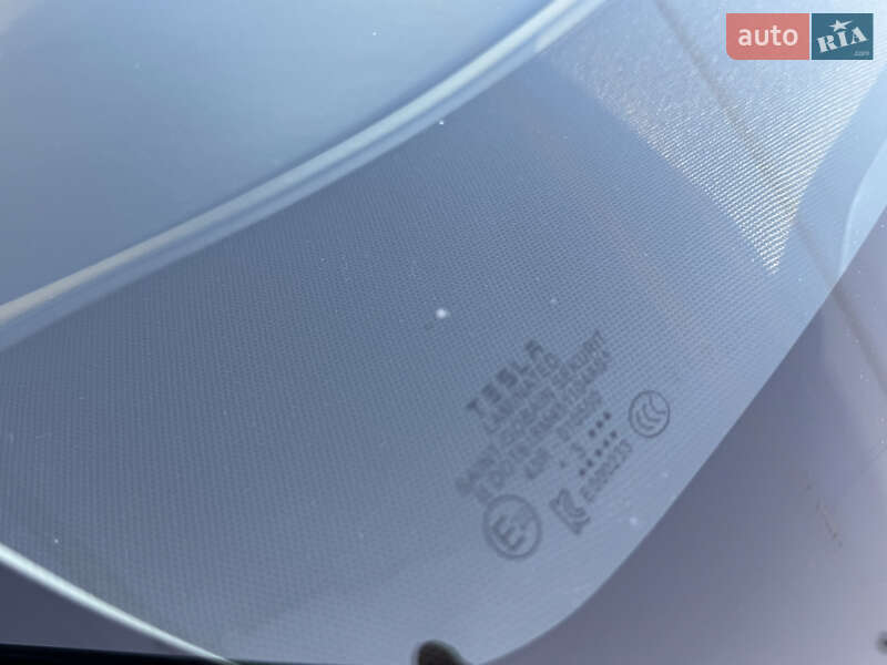 Внедорожник / Кроссовер Tesla Model Y 2023 в Днепре