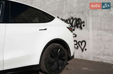 Внедорожник / Кроссовер Tesla Model Y 2026 в Львове