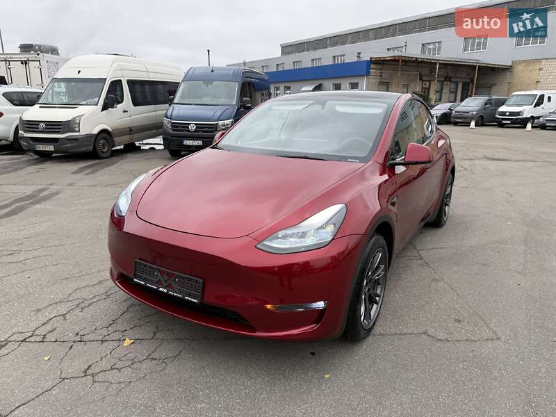 Позашляховик / Кросовер Tesla Model Y 2024 в Києві фото 12 Позашляховик / Кросовер Tesla Model Y 2024 в Києві