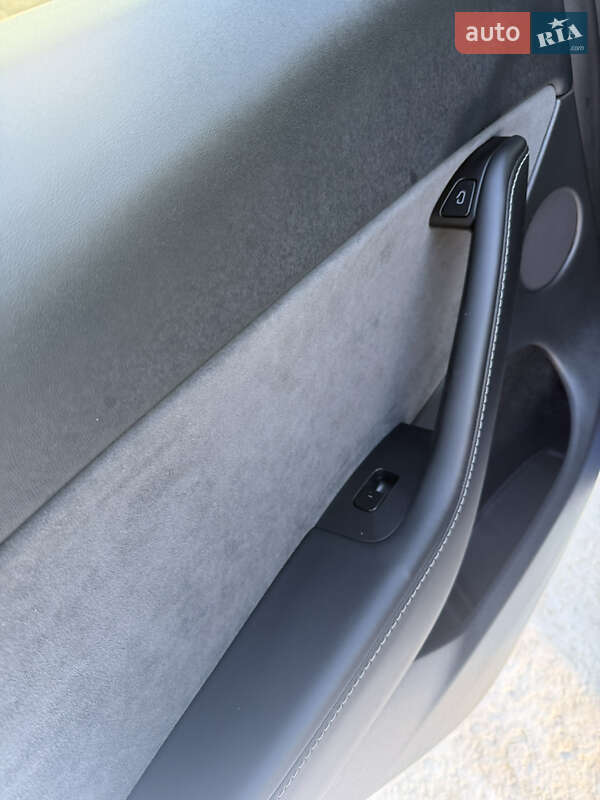 Внедорожник / Кроссовер Tesla Model Y 2024 в Виннице фото 26 Внедорожник / Кроссовер Tesla Model Y 2024 в Виннице