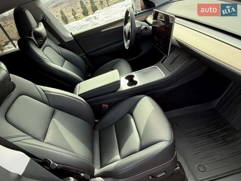 Внедорожник / Кроссовер Tesla Model Y 2023 в Львове