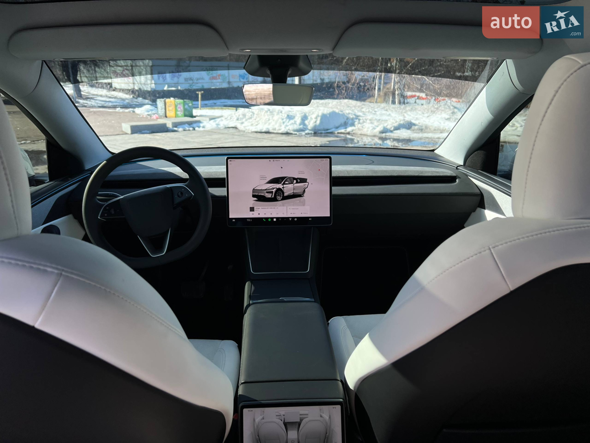 2025 Tesla Model Y - мініатюра 12
