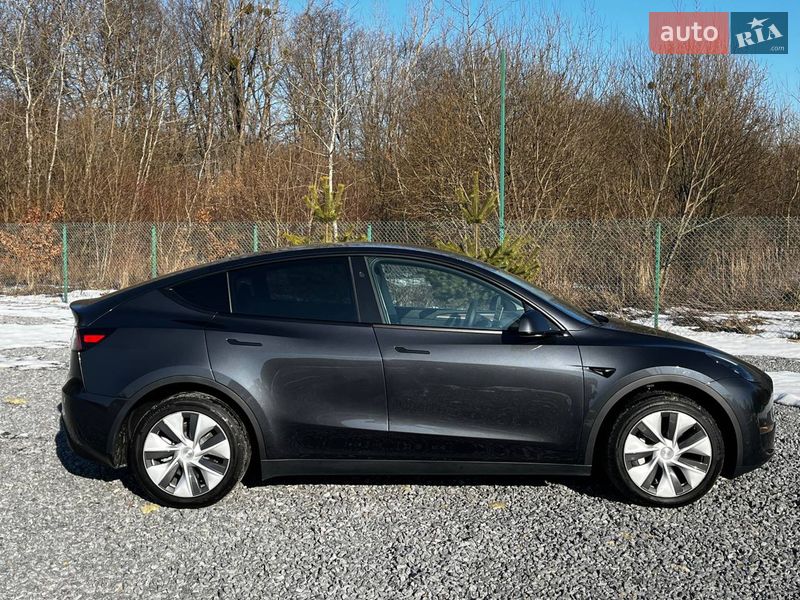Позашляховик / Кросовер Tesla Model Y 2024 в Львові фото 5 Позашляховик / Кросовер Tesla Model Y 2024 в Львові