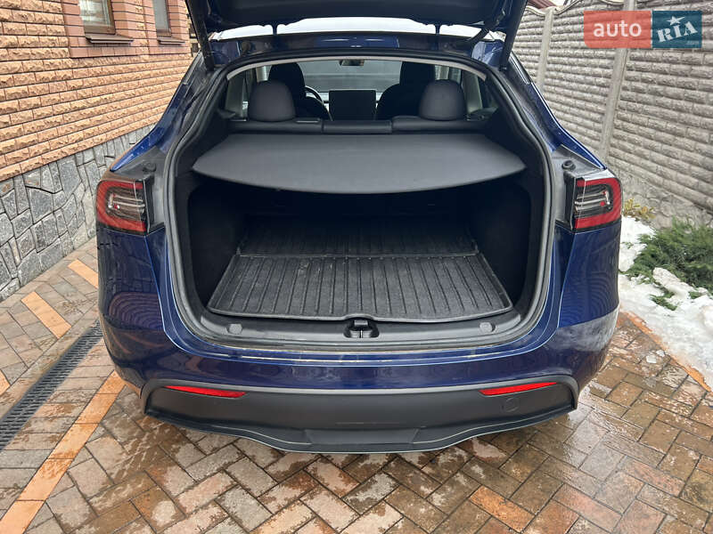 Позашляховик / Кросовер Tesla Model Y 2023 в Полтаві