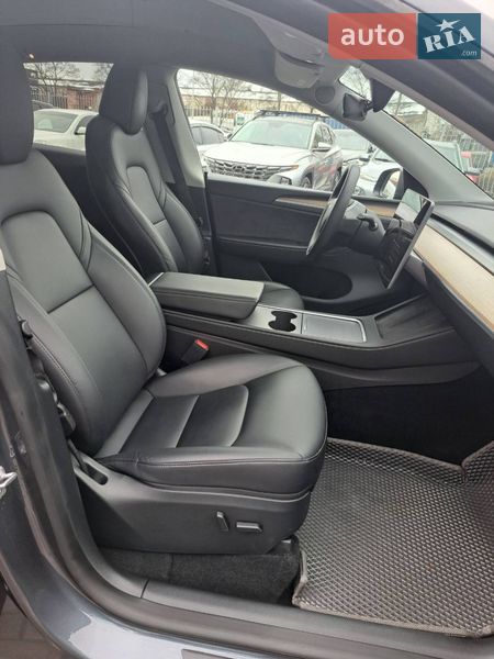Позашляховик / Кросовер Tesla Model Y 2023 в Полтаві фото 20 Позашляховик / Кросовер Tesla Model Y 2023 в Полтаві