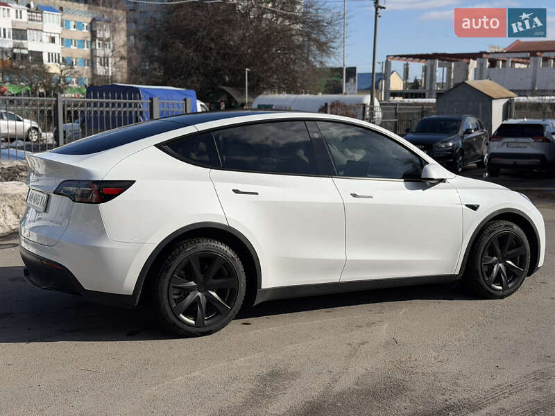 Внедорожник / Кроссовер Tesla Model Y 2023 в Коростене