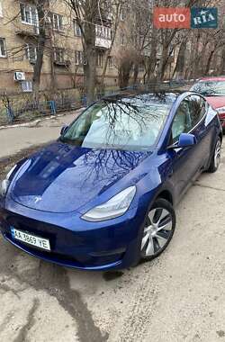 Внедорожник / Кроссовер Tesla Model Y 2020 в Киеве