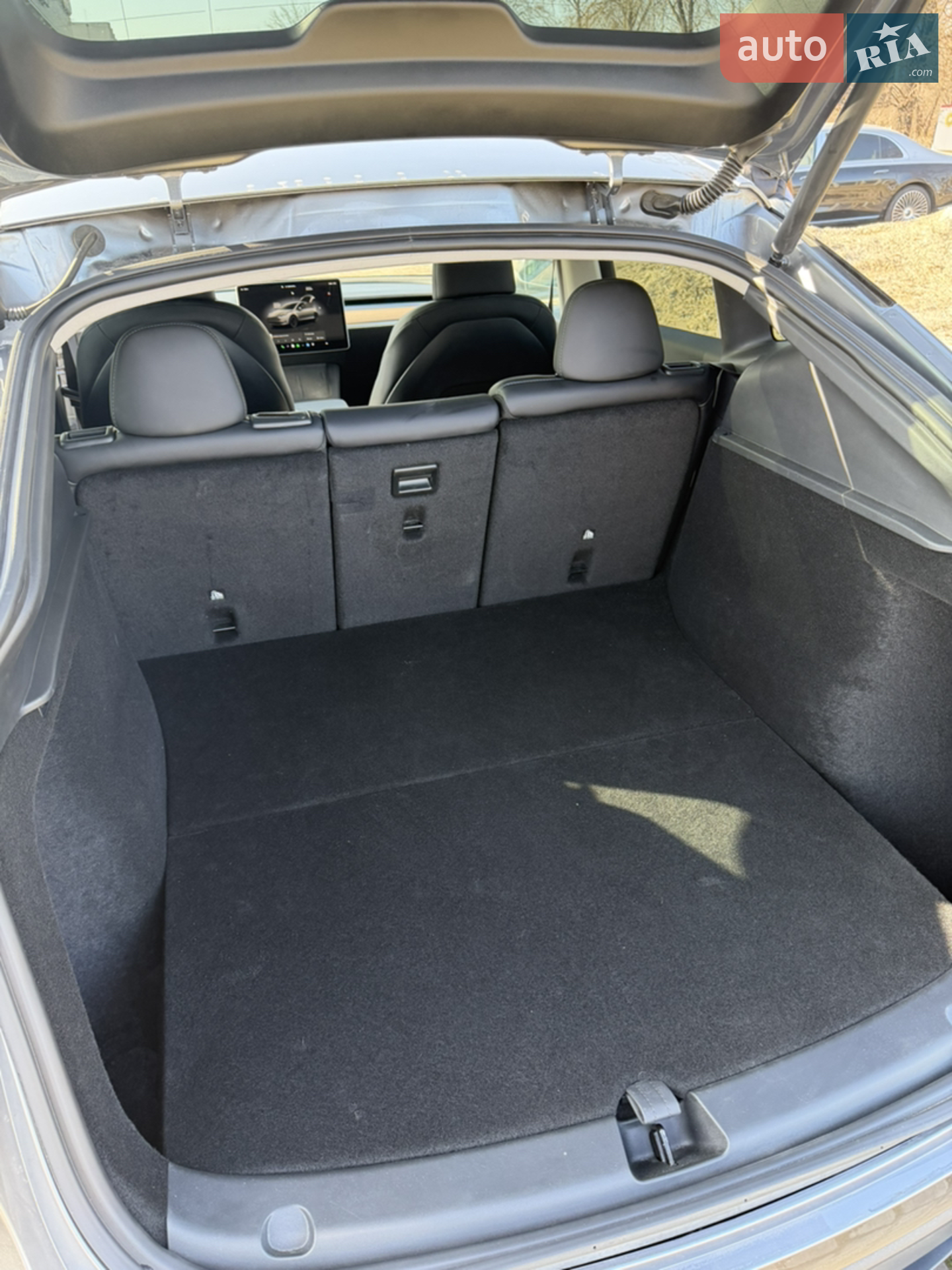 2024 Tesla Model Y - мініатюра 18