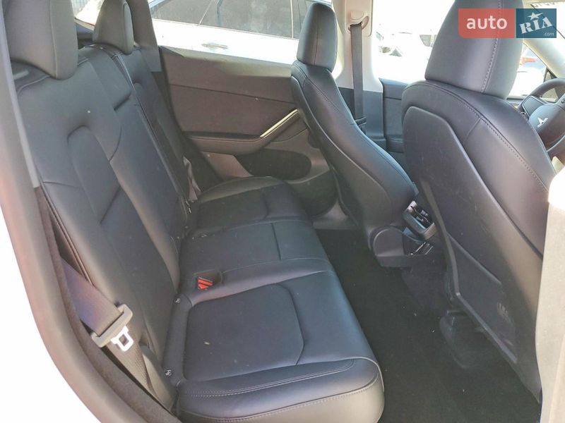 Внедорожник / Кроссовер Tesla Model Y 2024 в Виннице