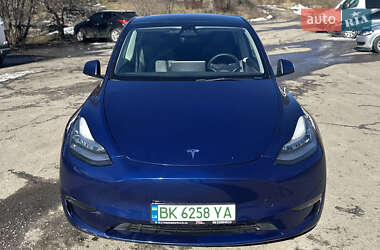 Позашляховик / Кросовер Tesla Model Y 2023 в Рівному