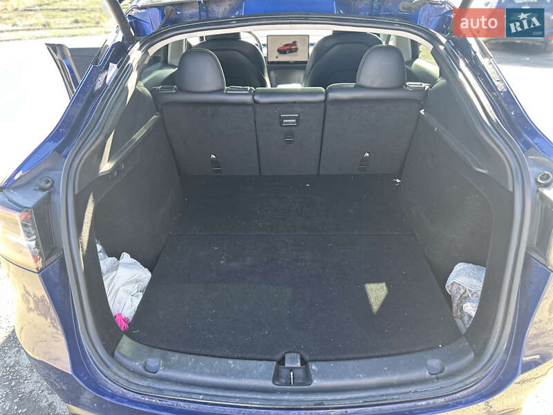 Позашляховик / Кросовер Tesla Model Y 2023 в Рівному