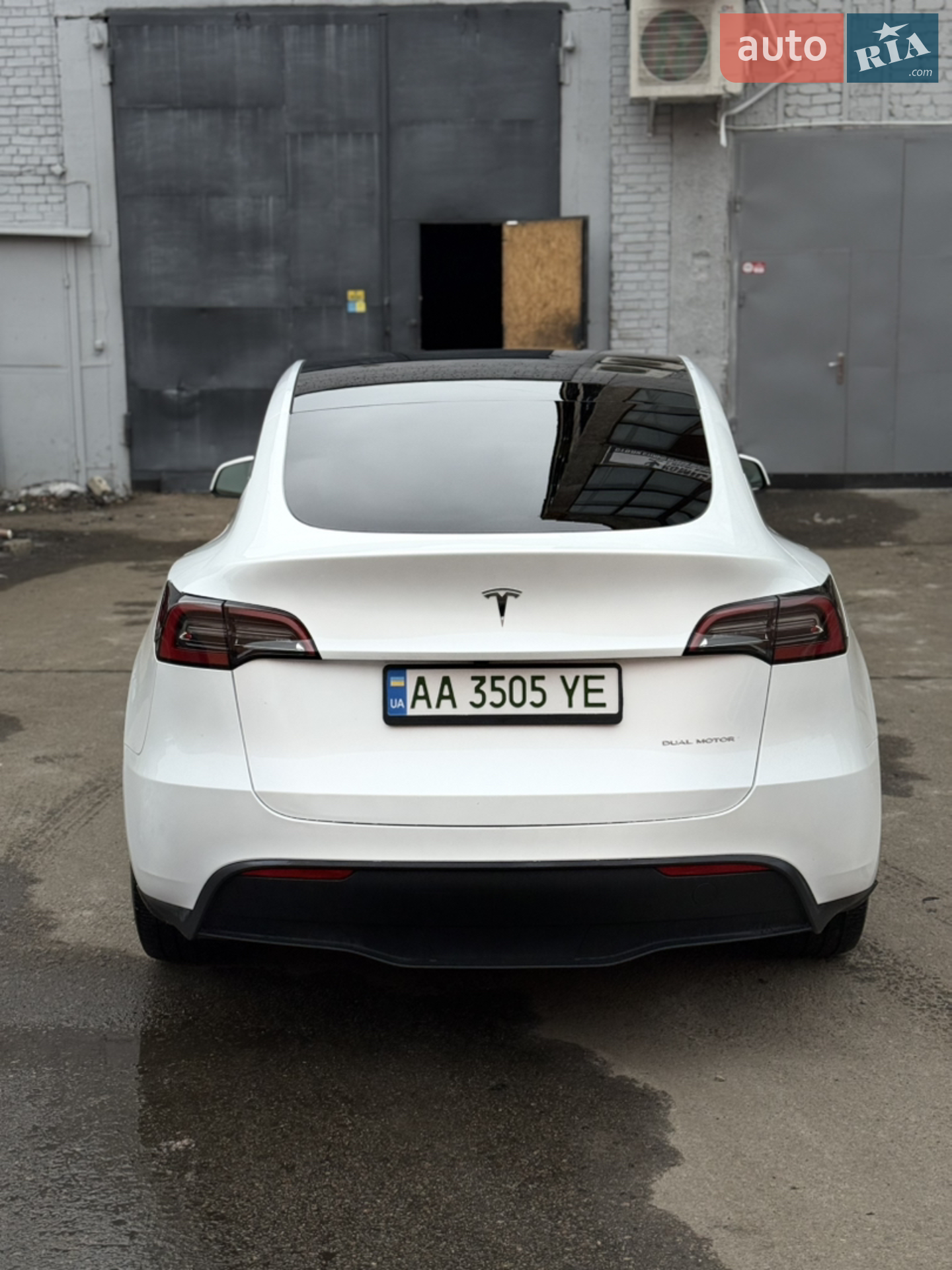 2024 Tesla Model Y - мініатюра 8