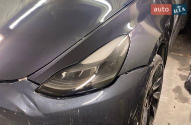 Внедорожник / Кроссовер Tesla Model Y 2023 в Киеве