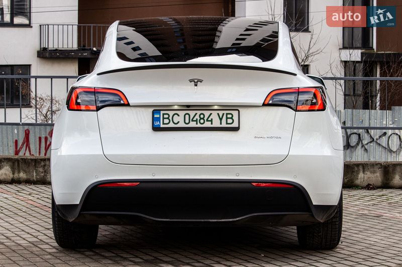 Позашляховик / Кросовер Tesla Model Y 2022 в Львові