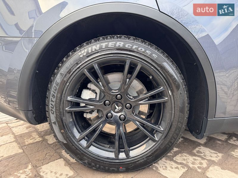 Внедорожник / Кроссовер Tesla Model Y 2020 в Ивано-Франковске