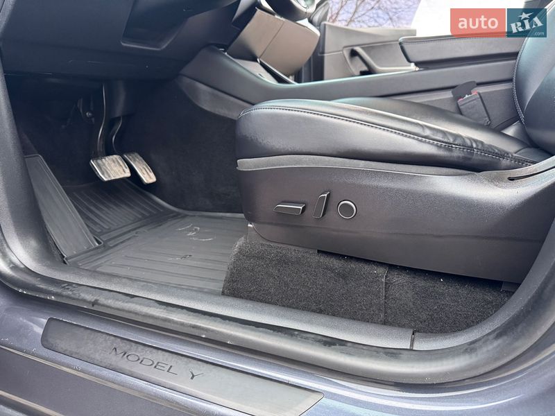Внедорожник / Кроссовер Tesla Model Y 2020 в Ивано-Франковске