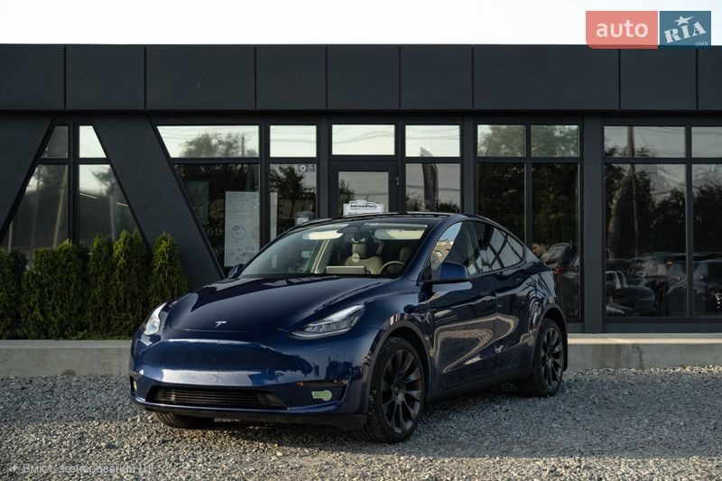 Tesla Model Y 2023