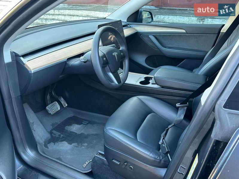 Позашляховик / Кросовер Tesla Model Y 2024 в Вінниці