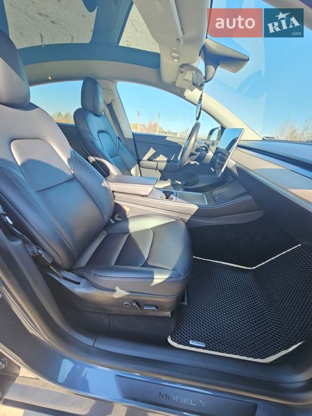 Позашляховик / Кросовер Tesla Model Y 2021 в Тернополі