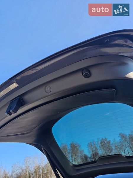 Позашляховик / Кросовер Tesla Model Y 2021 в Тернополі