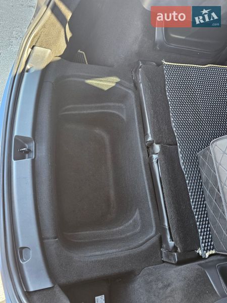 Позашляховик / Кросовер Tesla Model Y 2021 в Тернополі