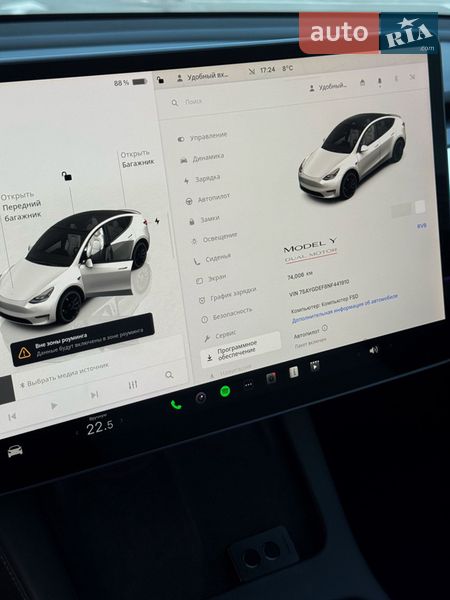 Внедорожник / Кроссовер Tesla Model Y 2022 в Киеве
