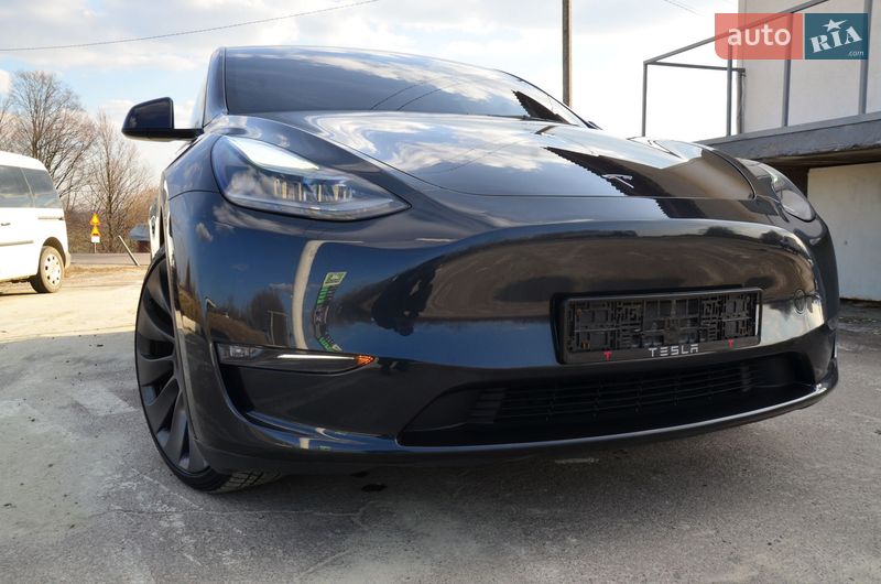 Внедорожник / Кроссовер Tesla Model Y 2024 в Трускавце