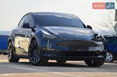 Внедорожник / Кроссовер Tesla Model Y 2024 в Трускавце