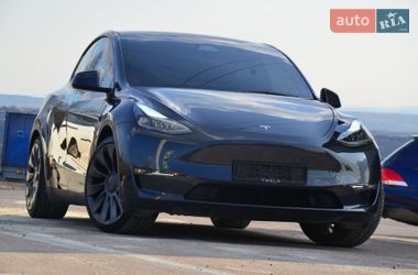 Позашляховик / Кросовер Tesla Model Y 2024 в Трускавці