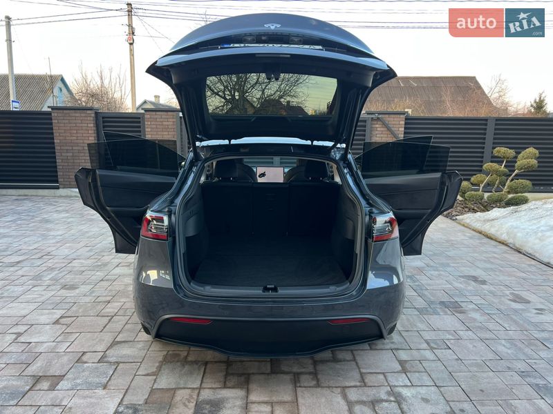 Внедорожник / Кроссовер Tesla Model Y 2020 в Луцке