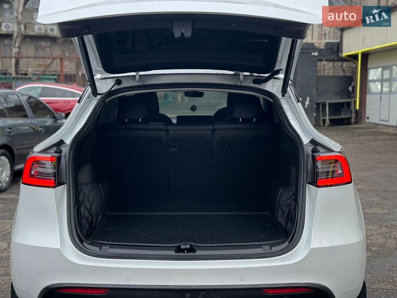 Внедорожник / Кроссовер Tesla Model Y 2022 в Одессе