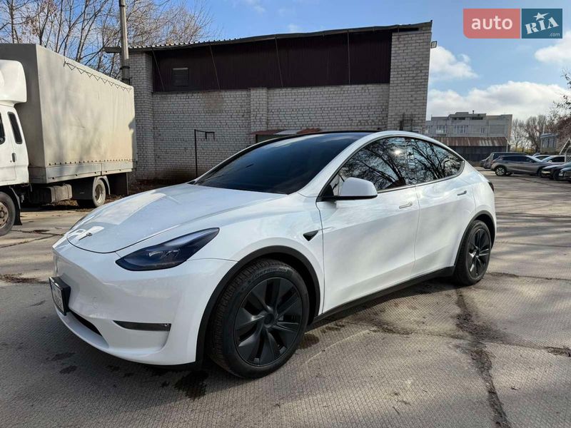 Внедорожник / Кроссовер Tesla Model Y 2024 в Харькове фото 2 Внедорожник / Кроссовер Tesla Model Y 2024 в Харькове