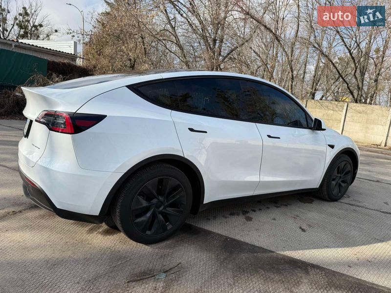 Внедорожник / Кроссовер Tesla Model Y 2024 в Харькове фото 9 Внедорожник / Кроссовер Tesla Model Y 2024 в Харькове