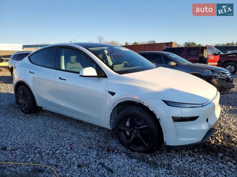 Внедорожник / Кроссовер Tesla Model Y 2026 в Виннице