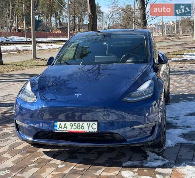 Внедорожник / Кроссовер Tesla Model Y 2021 в Киеве