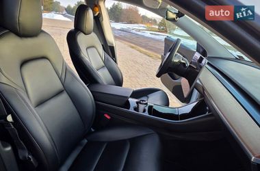 Внедорожник / Кроссовер Tesla Model Y 2020 в Львове