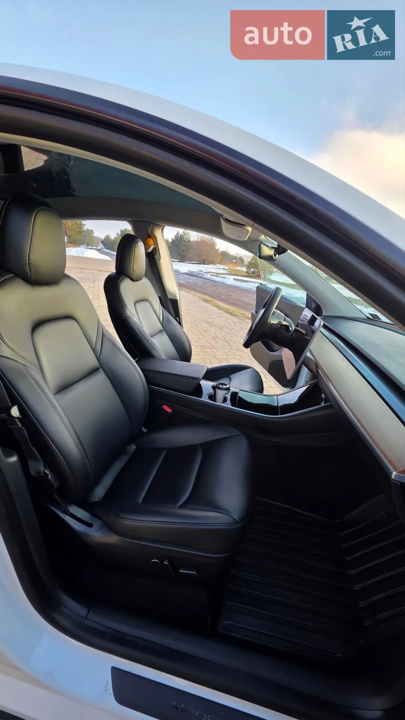 2020 Tesla Model Y - мініатюра 3