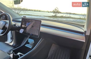Внедорожник / Кроссовер Tesla Model Y 2020 в Львове
