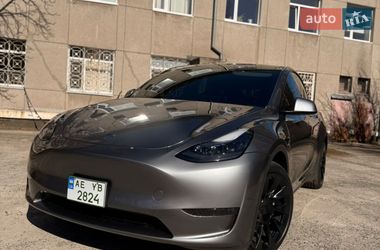 Позашляховик / Кросовер Tesla Model Y 2024 в Дніпрі