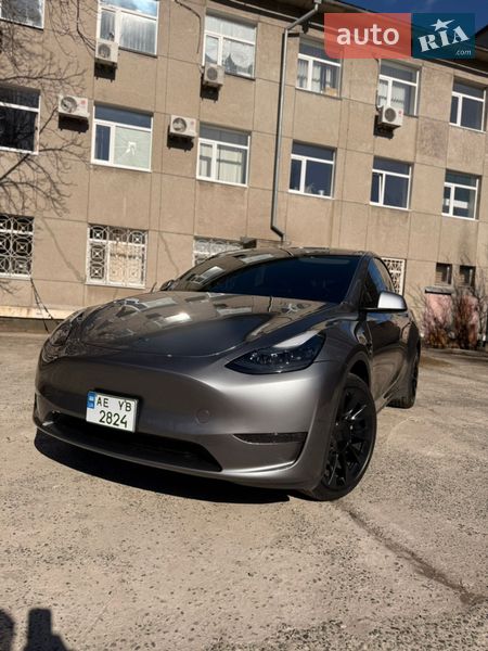 Позашляховик / Кросовер Tesla Model Y 2024 в Дніпрі